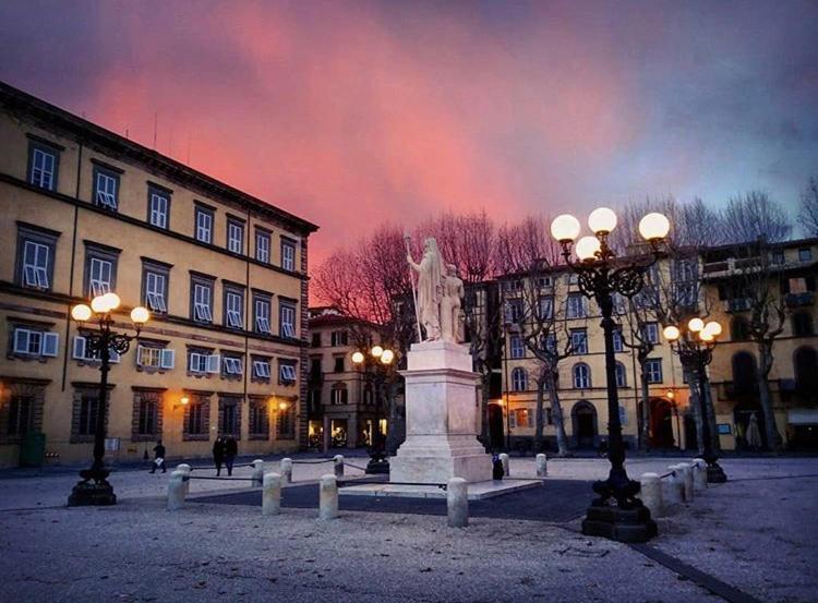 Piazza Napoleone Sweet Apartment Lucca Exteriör bild